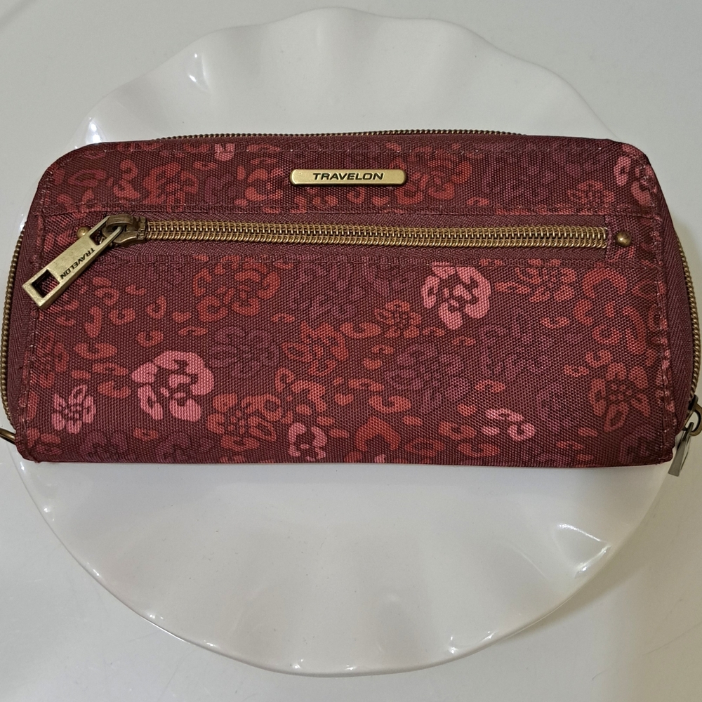 Travelon Burgundy Floral RFID Wallet